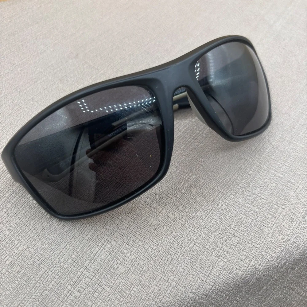 Chili's Polarized Sunglasses Men OS Black Excellent Gorpcore M72003 Pacific